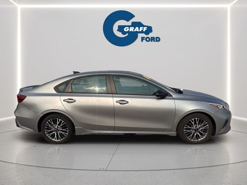 Used 2023 Kia Forte GT-Line w/ GT-Line Premium Package FWD image 6