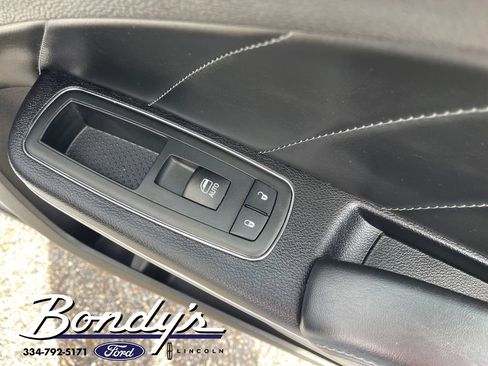 Used 2017 Dodge Charger R/T w/ Plus Group image 20