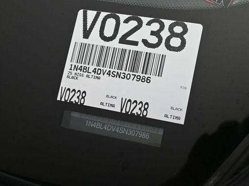 Used 2025 Nissan Altima 2.5 SV FWD image 42