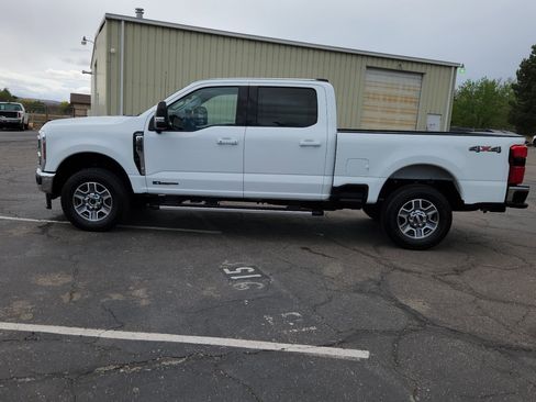 Used 2025 Ford F250 Lariat AWD/4WD image 8