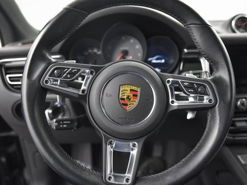 Used 2021 Porsche Macan S image 16