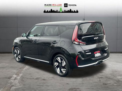Used 2023 Kia Soul GT-Line FWD image 3