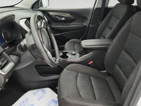 Used 2024 GMC Terrain SLE FWD image 11