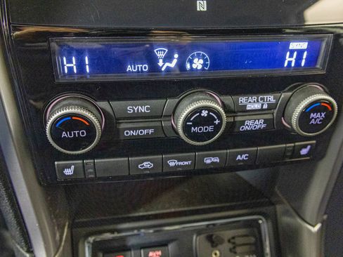 Used 2021 Subaru Ascent Premium w/ Convenience Package image 27