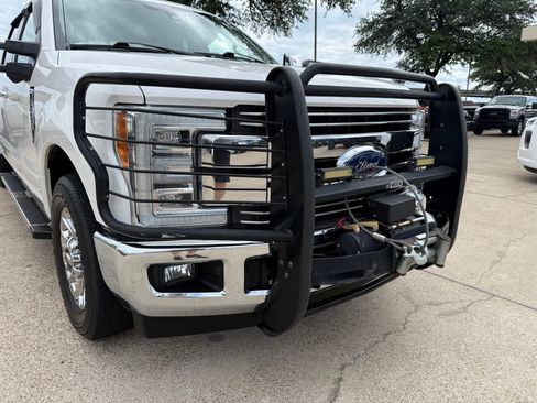 Used 2019 Ford F250 Lariat w/ Lariat Ultimate Package RWD image 11
