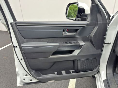 Used 2023 Toyota Sequoia Platinum AWD/4WD image 47