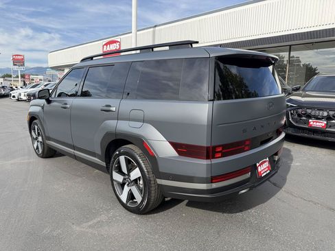 Used 2025 Hyundai Santa Fe Limited FWD image 5