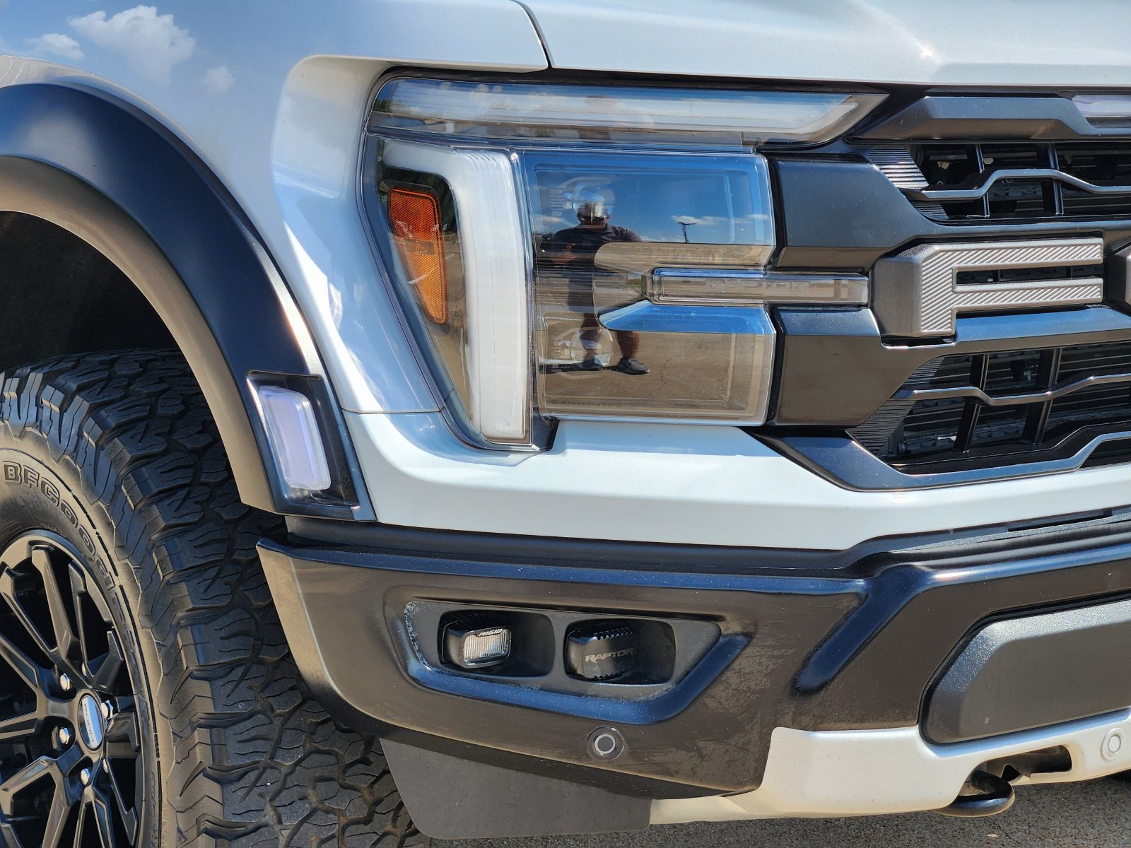 Used 2025 Ford F150 Raptor AWD/4WD image 9