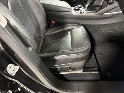 Used 2018 Alfa Romeo Stelvio Sport w/ Quick Order Package 22J Sport image 32