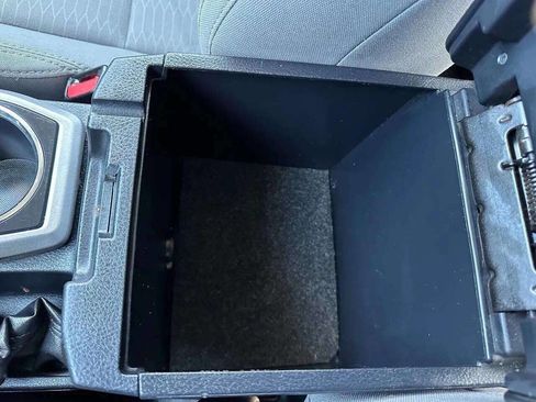 Used 2018 Toyota Tacoma SR5 image 30