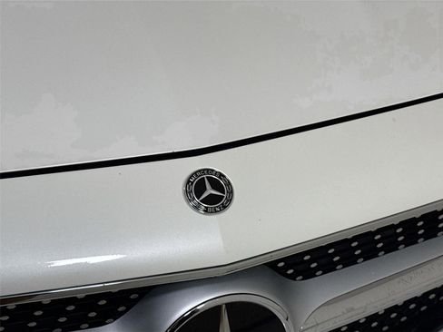 Used 2019 Mercedes-Benz S 560 Cabriolet image 33