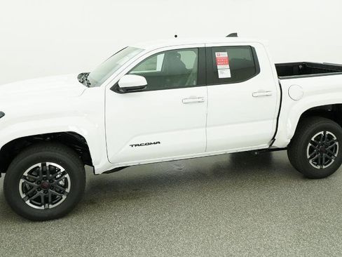 New 2026 Toyota Tacoma TRD Off-Road AWD/4WD image 5