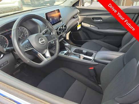 Used 2025 Nissan Sentra SV w/ All-Weather Package FWD image 2