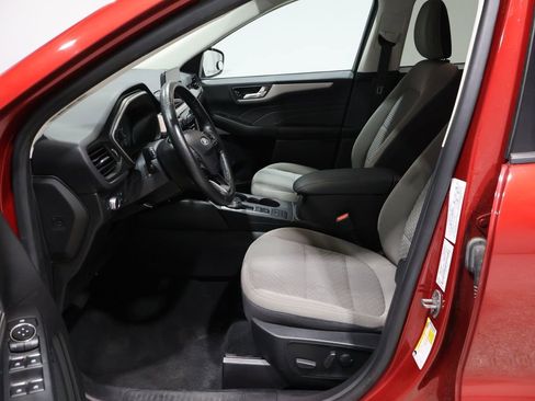 Used 2021 Ford Escape SE w/ Convenience Package image 9