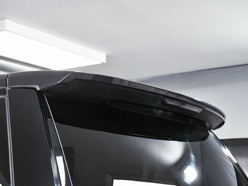 Used 2022 Chevrolet Tahoe LT w/ Luxury Package image 81