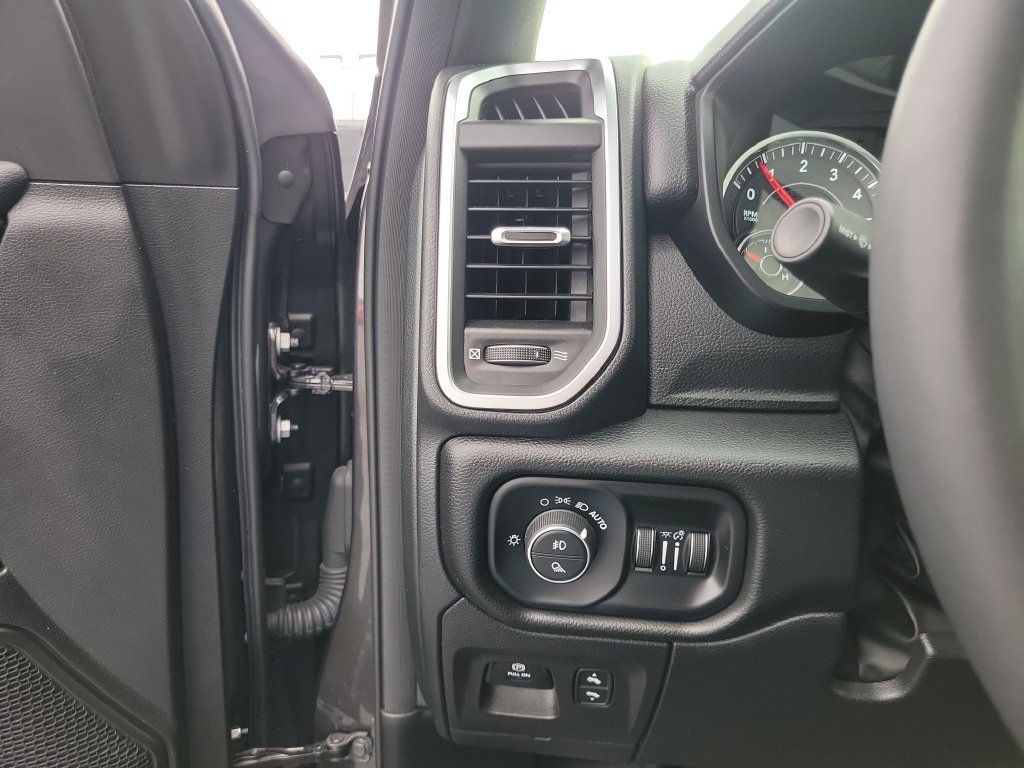 Used 2025 RAM 1500 Big Horn AWD/4WD image 22