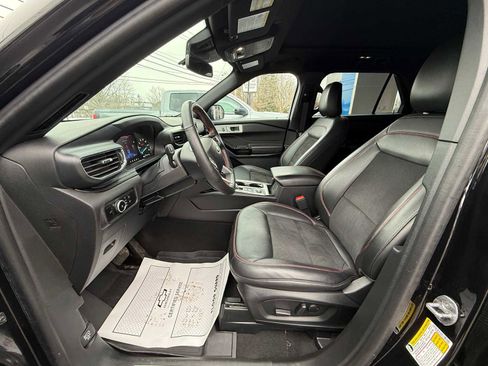 Used 2024 Ford Explorer ST-Line w/ Class IV Trailer Tow Package image 17