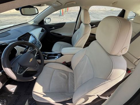 Used 2024 Chevrolet Malibu LT image 36