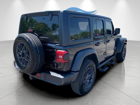 Used 2024 Jeep Wrangler Unlimited Sport AWD/4WD image 7