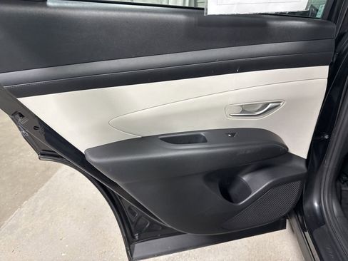 Used 2025 Hyundai Tucson SEL image 17