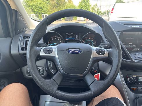 Used 2015 Ford Escape SE w/ SE Chrome Package AWD/4WD image 25