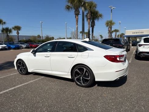Used 2018 Honda Accord Sport image 7