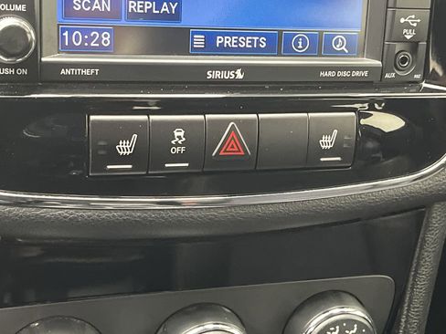 Used 2012 Chrysler 200 S image 17