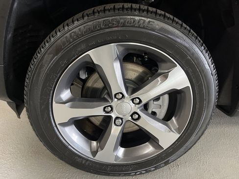 New 2025 Jeep Grand Cherokee L Limited image 15