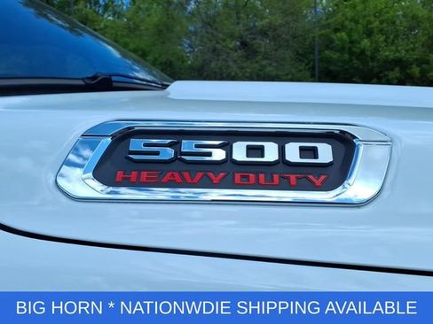 New 2026 RAM 5500 4x4 Regular Cab image 10
