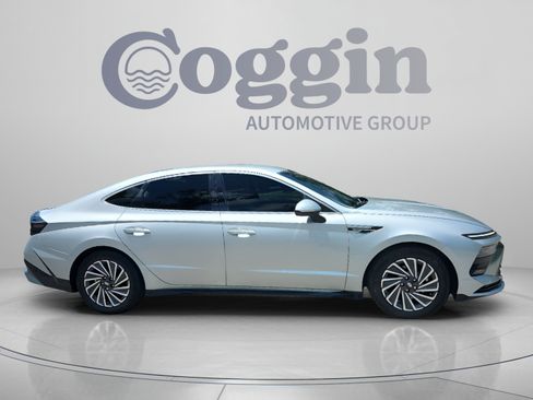 Certified 2024 Hyundai Sonata SEL FWD image 6