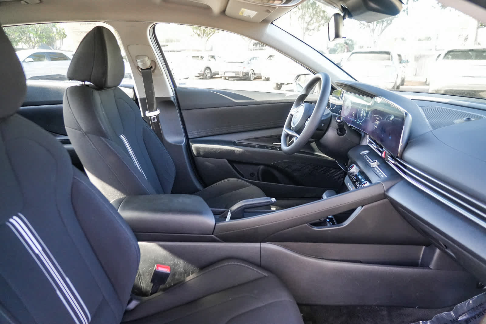 Certified 2024 Hyundai Elantra SEL FWD image 15