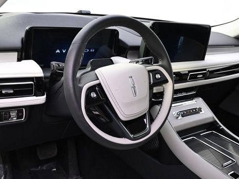New 2025 Lincoln Aviator Reserve w/ Equipment Group 201A image 11
