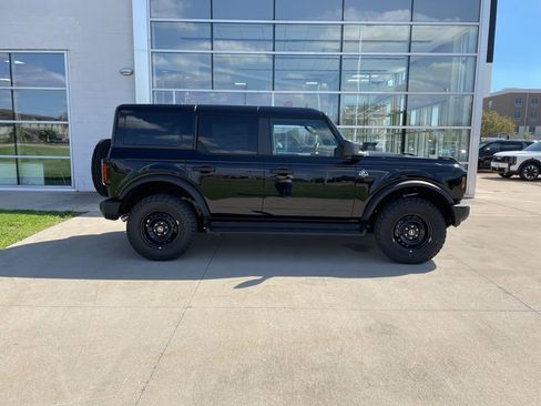 New 2026 Ford Bronco Outer Banks AWD/4WD image 4