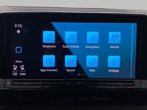 New 2026 Volkswagen Atlas Cross Sport SE image 21