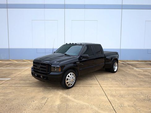Used 2003 Ford F350 XLT RWD image 4