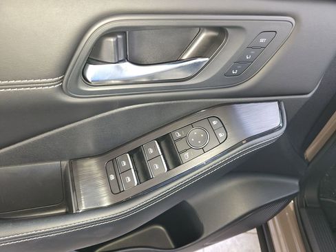 Certified 2025 Nissan Rogue SL w/ Tech Package image 31