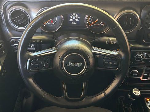Used 2021 Jeep Gladiator Sport AWD/4WD image 4