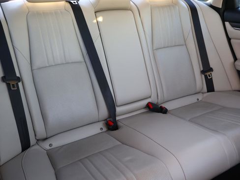 Used 2022 Honda Accord Touring image 19