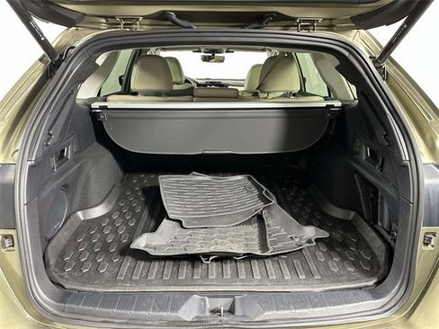 Used 2023 Subaru Outback Limited image 14