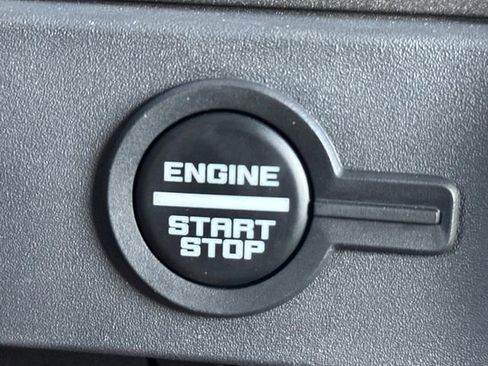 New 2025 Ford Bronco Badlands image 35