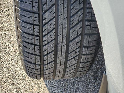 Used 2020 Nissan Pathfinder Platinum image 10