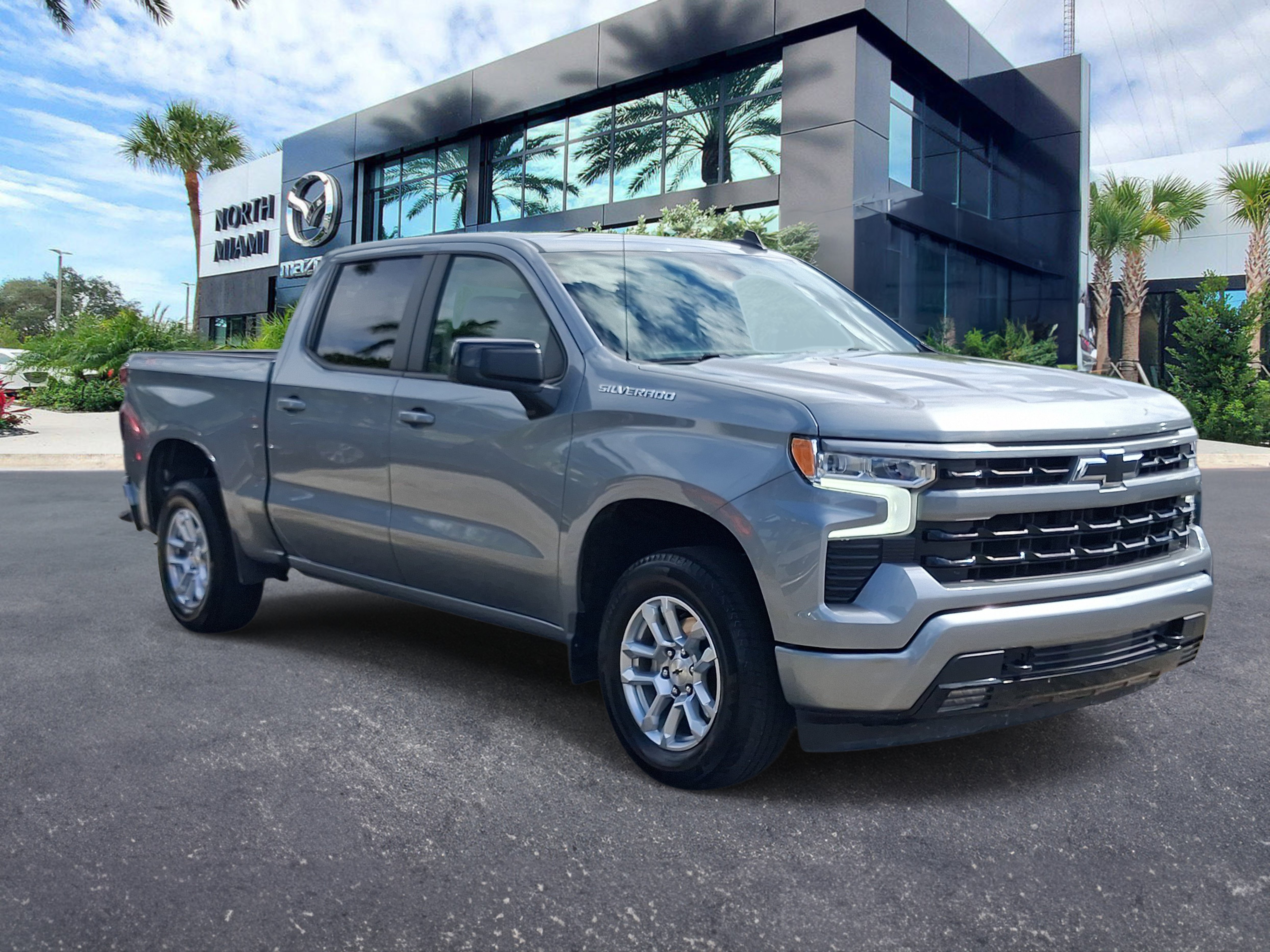 Used 2026 Chevrolet Silverado 1500 RST AWD/4WD image 3
