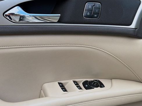 Used 2020 Lincoln MKZ FWD image 15