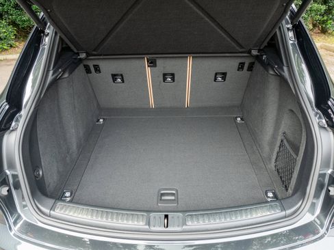 Used 2024 Porsche Macan S image 40