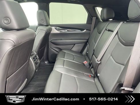 Certified 2025 Cadillac XT5 Premium Luxury AWD/4WD image 23