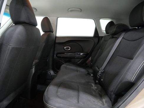 Used 2014 Kia Soul + w/ Audio Package FWD image 22