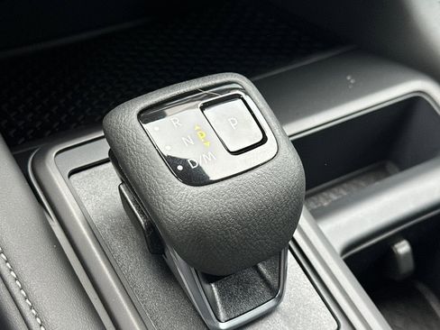 New 2025 Nissan Pathfinder S image 26