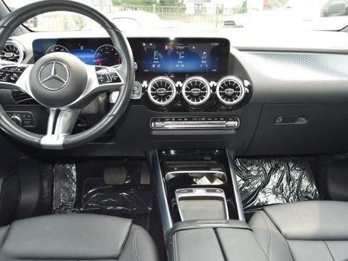 Used 2025 Mercedes-Benz GLA 250 image 29