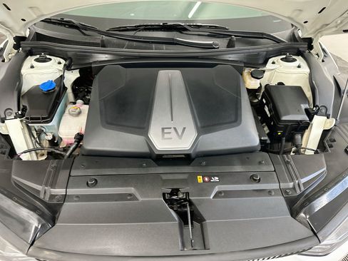 Used 2024 Kia EV6 Light AWD/4WD image 34