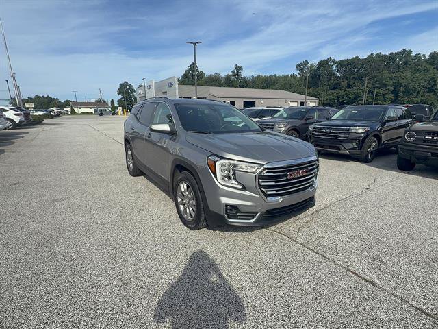 Used 2024 GMC Terrain SLT AWD/4WD image 9